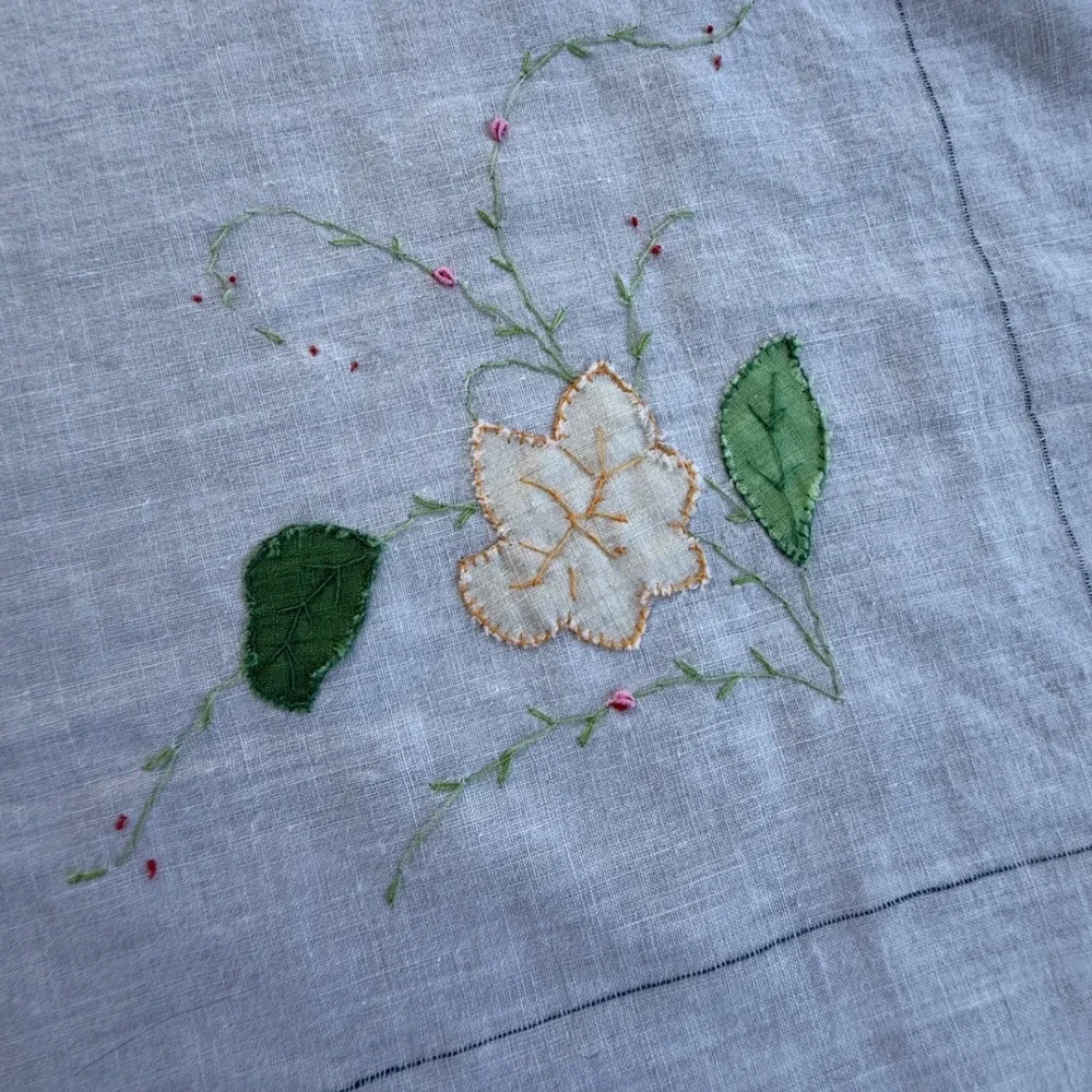 Vintage Hand Embroidered Floral Linen Tablecloth Square White 28x28